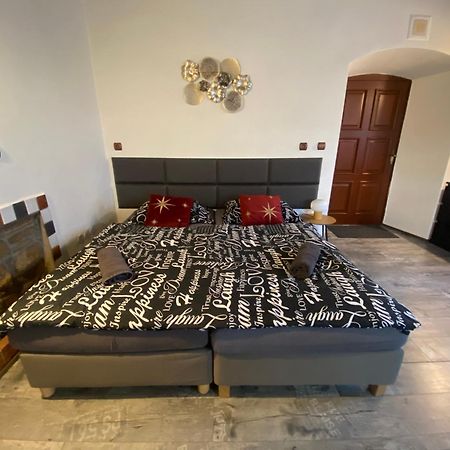 Vila Lucia - Apartman 2 Plzen Luaran gambar