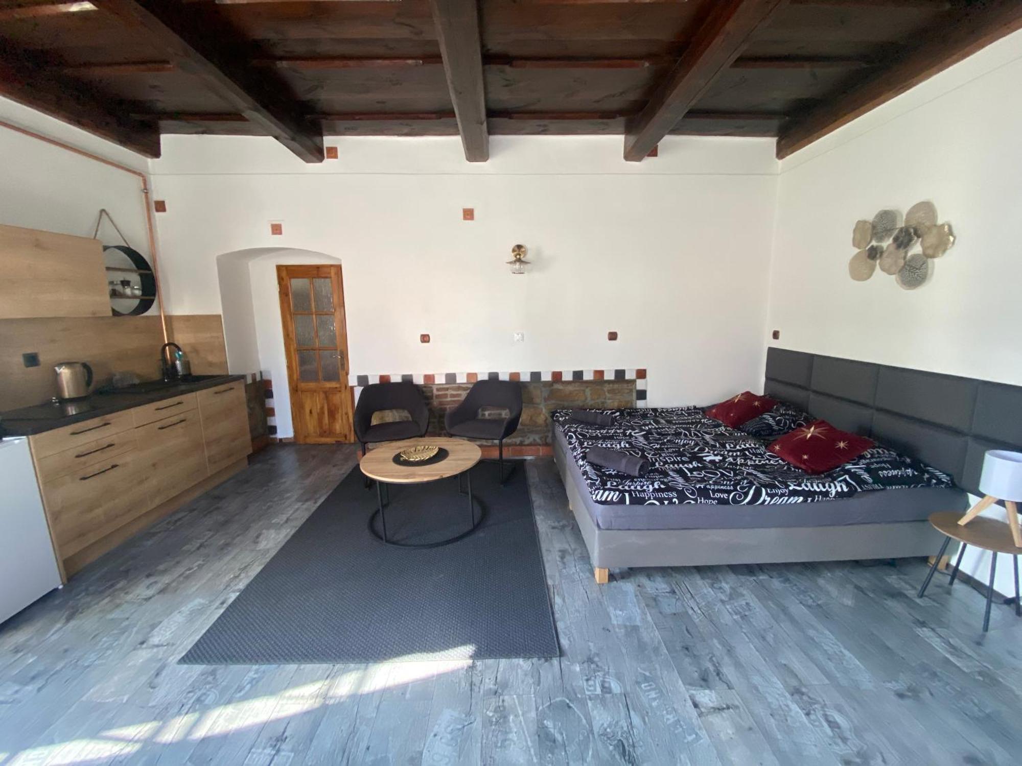 Vila Lucia - Apartman 2 Plzen Luaran gambar