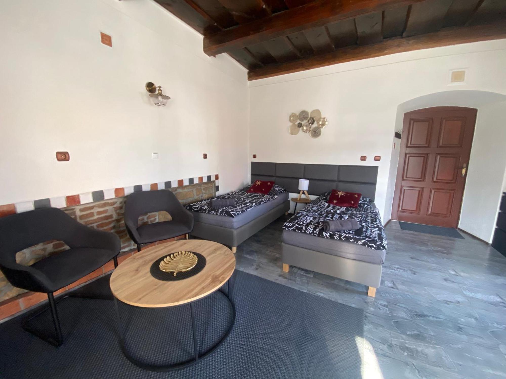 Vila Lucia - Apartman 2 Plzen Luaran gambar